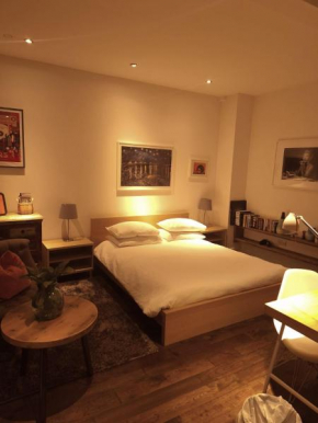 cool room in shared house